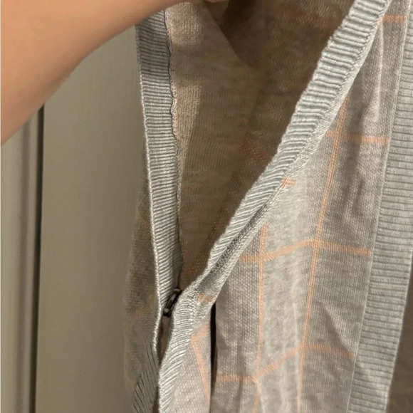 Sweater Poncho L/XL - Picture 6 of 8